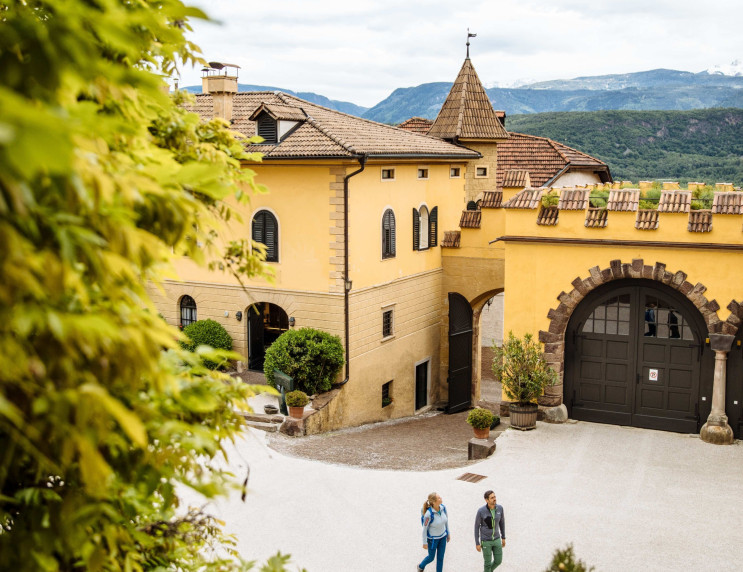 Urlaub in Kaltern und Umgebung, Hotel mit Halbpension, Wellness und Panoramablick