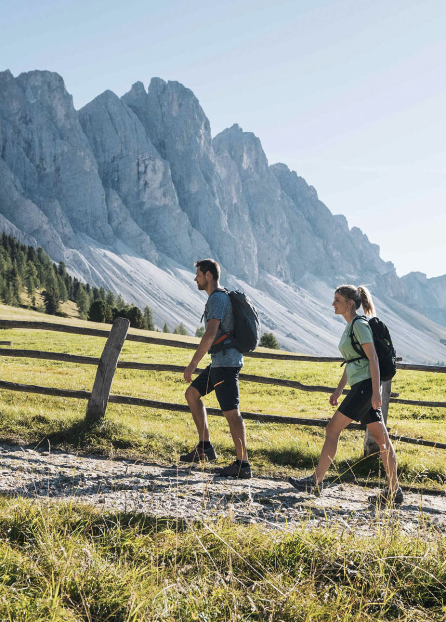 Urlaub Kaltern, Südtirol – Hotel Römerrast, Zimmer & Pool